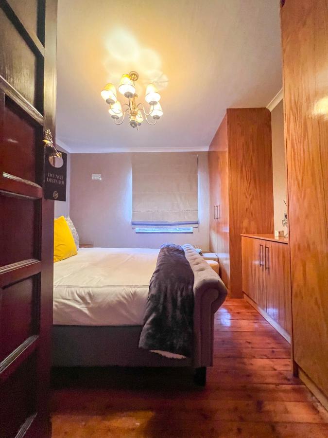Kasavan Beach House Homestay Cape Town
